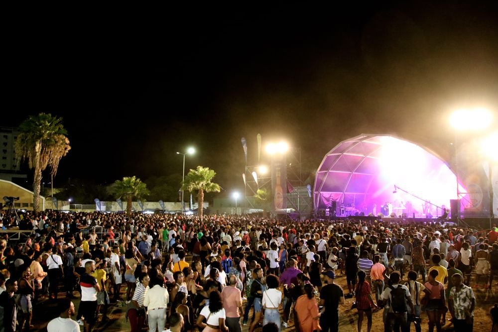 Cartaz do Festival da Gamboa divulgado a três dias do arranque