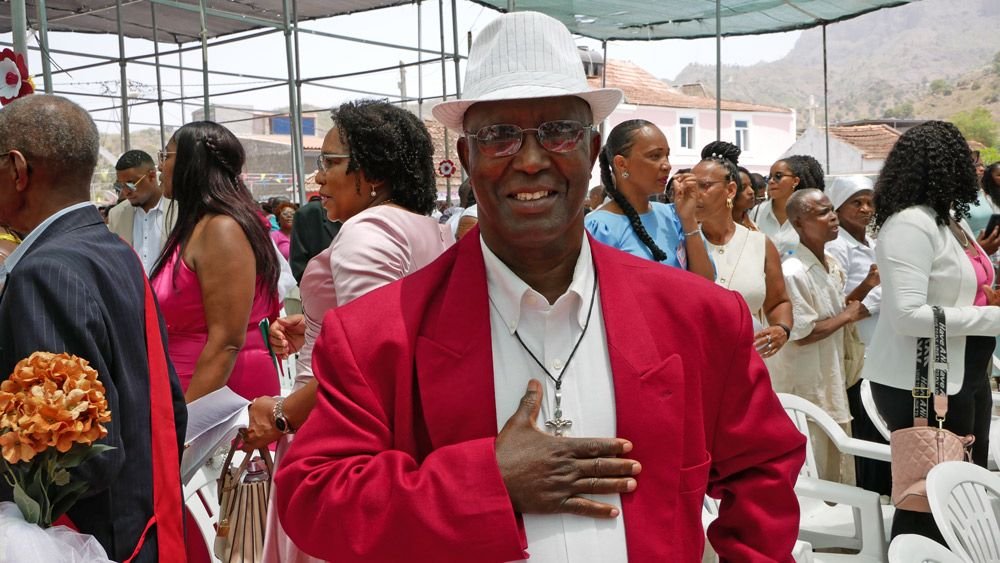 Crónica. "Nhu Sior do Mundu" Festa, fé e morabeza em São Salvador do Mundo